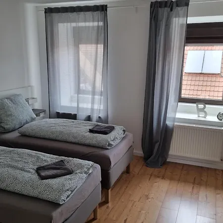 House West Apartment